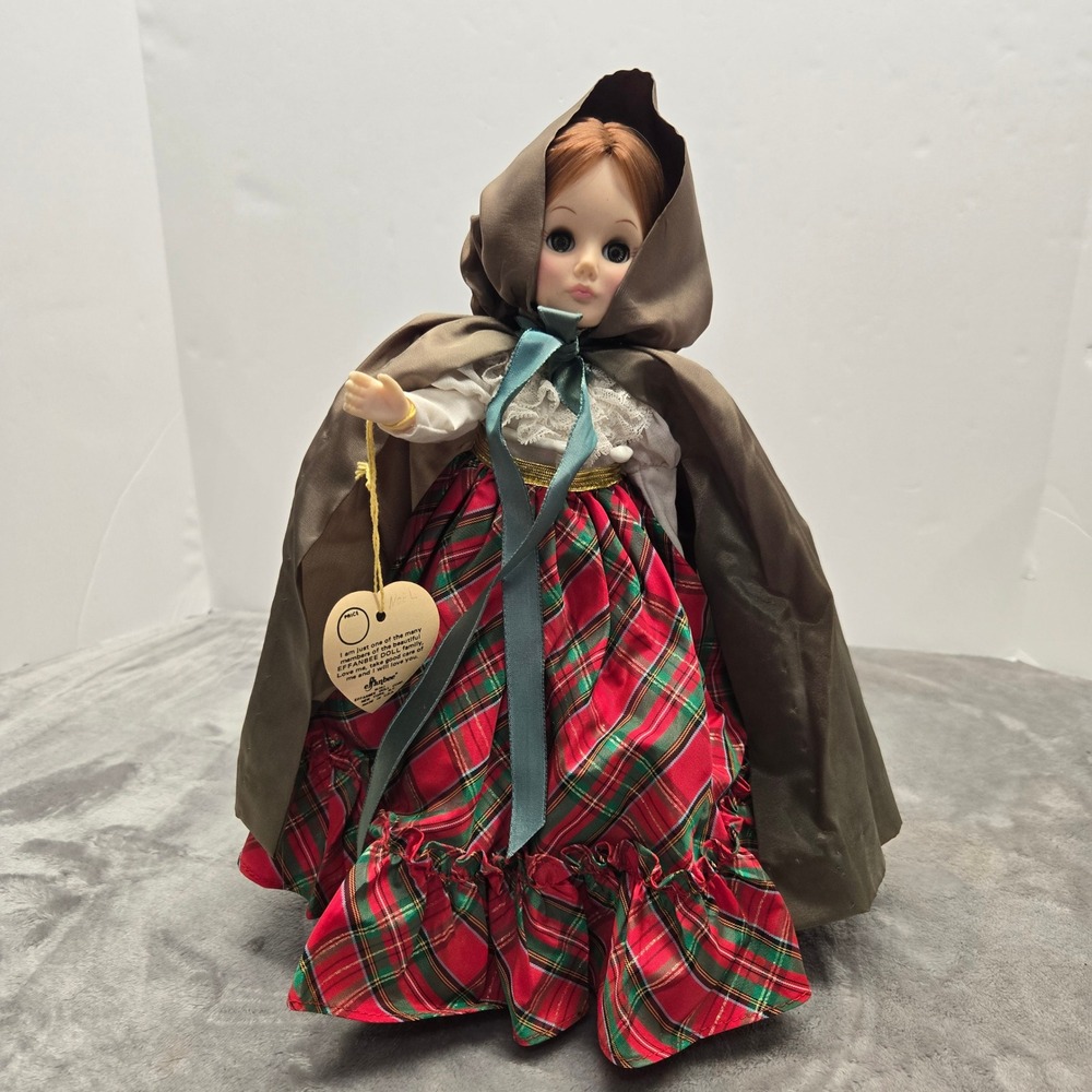 Vintage 1983 Effanbee Noel Doll Christmas Plaid Skirt Hooded Cape 13" Stand